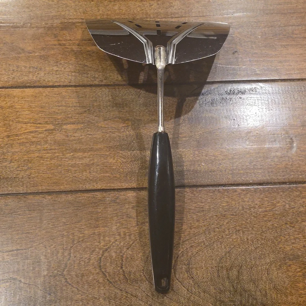 Foley Stainless Steel Black Nylon‎ Handle Wide Slotted Curved Spatula Turner